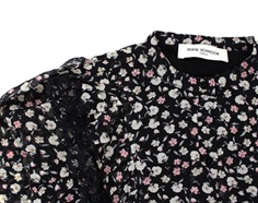 Petit by Sofie Schnoor bluse flowers black